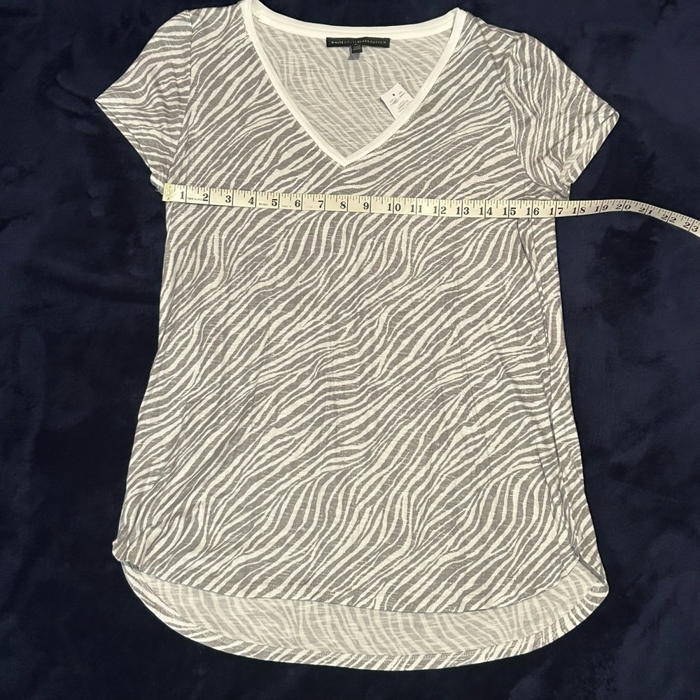 Women's White House Black Market Top Size M Gray Zebra Print - Picture 4 of 6
